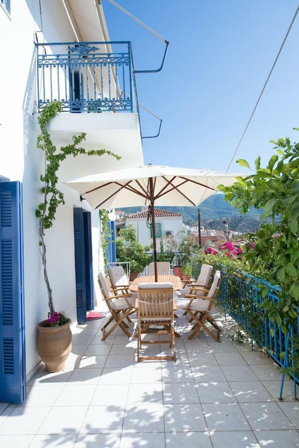 Aquarella-Stylish Veranda Apartment In Centre Of 포로스타운 외부 사진